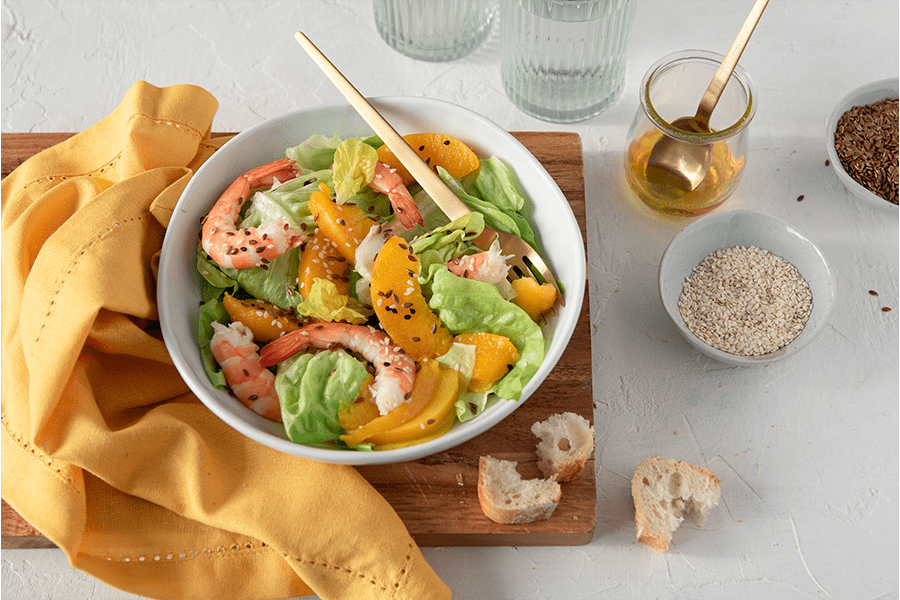 Salade aux crevettes sésame